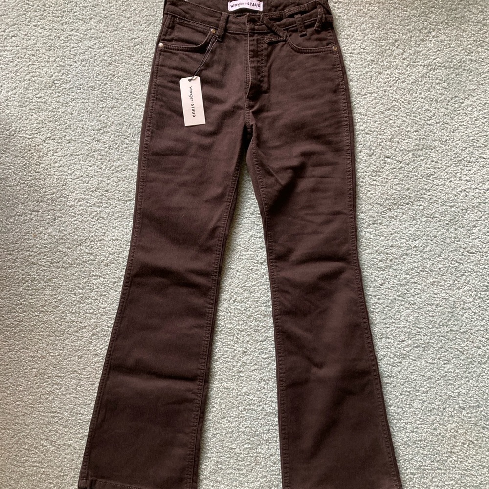 Wrangler x STAUD The Must Jean in Earth (warm rich brown) size 26